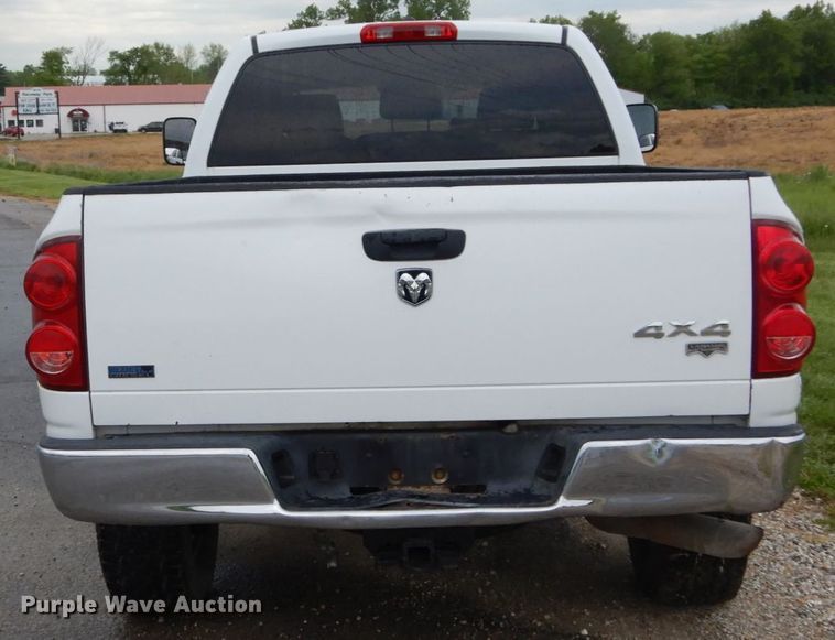 image for item IT9038 2008 Dodge Ram 2500HD  Mega Cab pickup truck