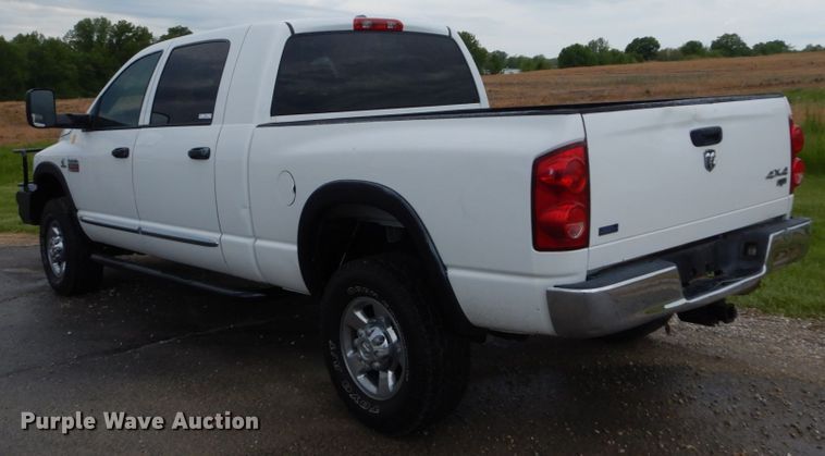 image for item IT9038 2008 Dodge Ram 2500HD  Mega Cab pickup truck
