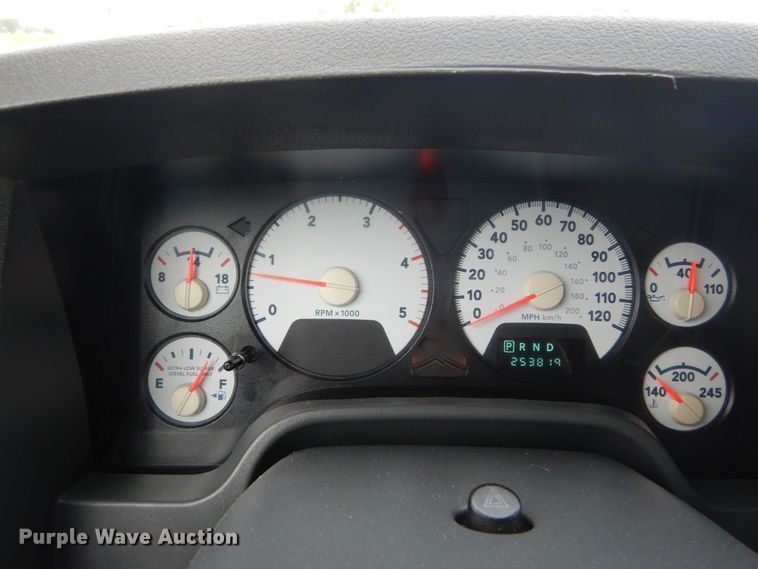 image for item IT9038 2008 Dodge Ram 2500HD  Mega Cab pickup truck