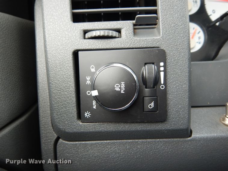 image for item IT9038 2008 Dodge Ram 2500HD  Mega Cab pickup truck