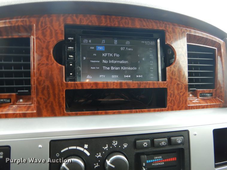 image for item IT9038 2008 Dodge Ram 2500HD  Mega Cab pickup truck