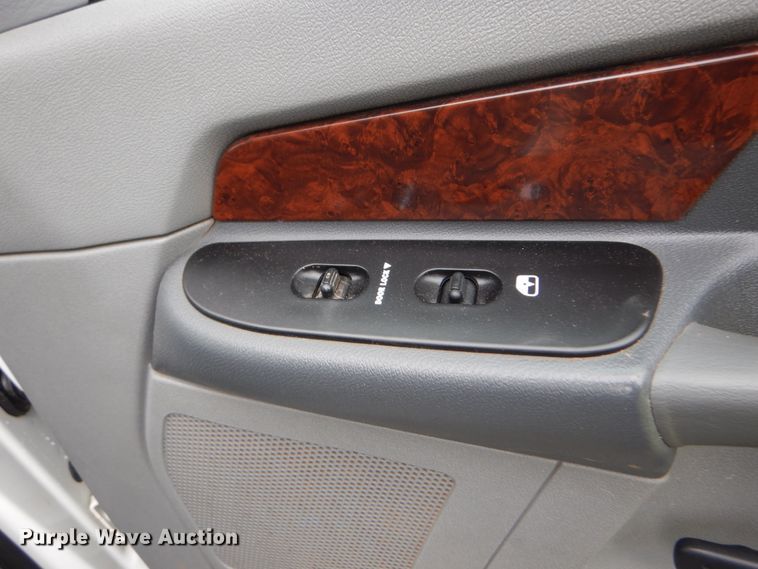 image for item IT9038 2008 Dodge Ram 2500HD  Mega Cab pickup truck