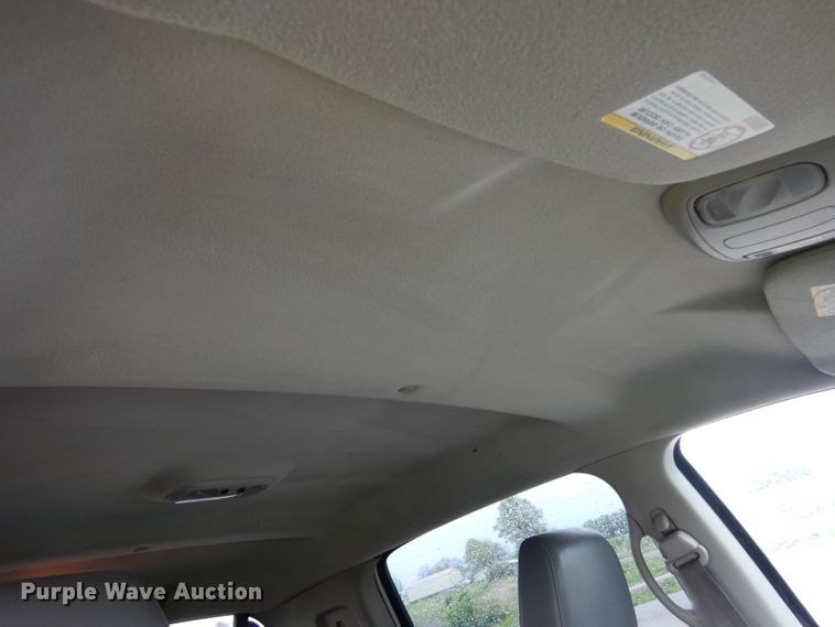 image for item IT9038 2008 Dodge Ram 2500HD  Mega Cab pickup truck