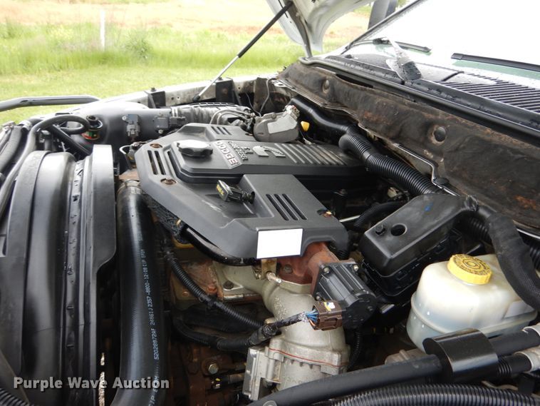 image for item IT9038 2008 Dodge Ram 2500HD  Mega Cab pickup truck