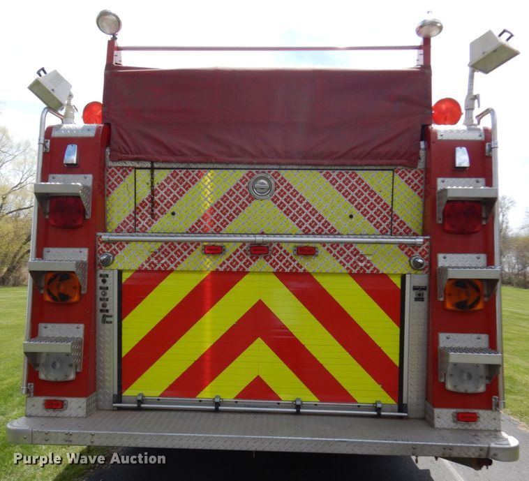 image for item IT9250 1988 Ford L9000  pumper fire truck