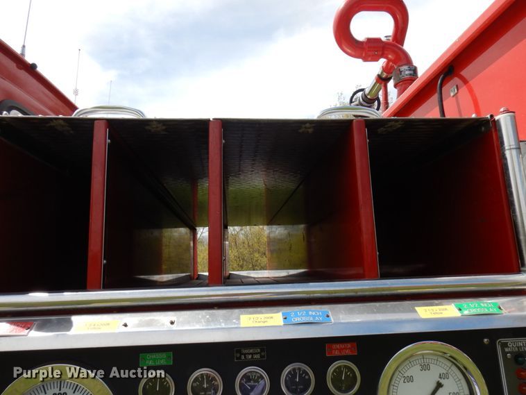 image for item IT9250 1988 Ford L9000  pumper fire truck