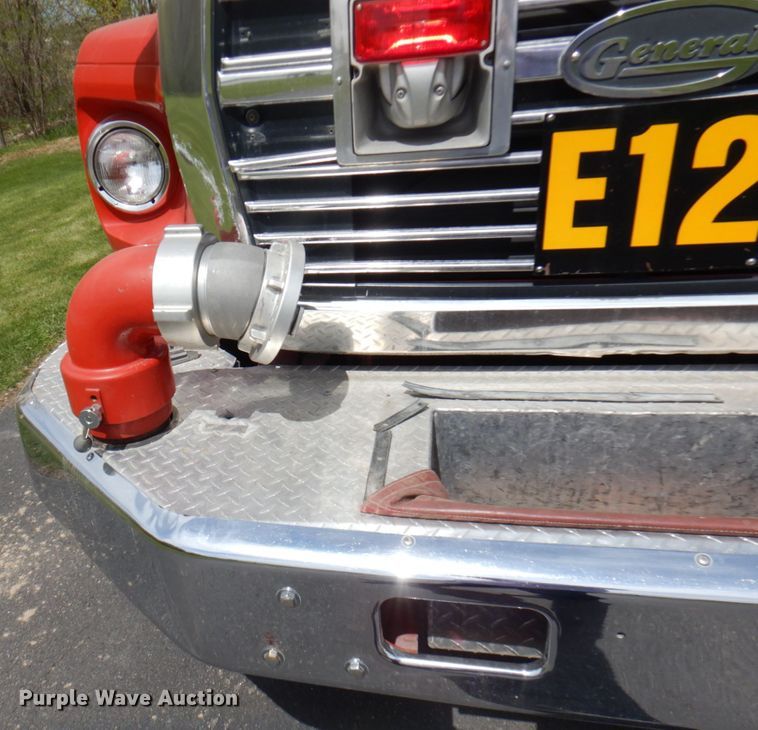 image for item IT9250 1988 Ford L9000  pumper fire truck