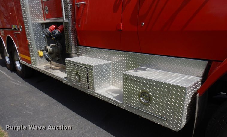 image for item IT9250 1988 Ford L9000  pumper fire truck