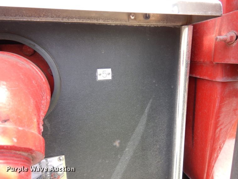 image for item IT9250 1988 Ford L9000  pumper fire truck