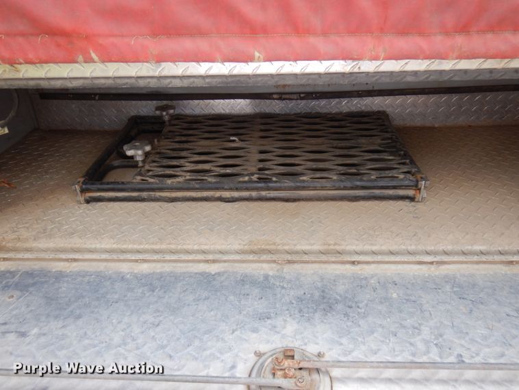 image for item IT9250 1988 Ford L9000  pumper fire truck