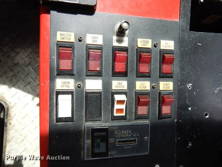 image for item IT9250 1988 Ford L9000  pumper fire truck