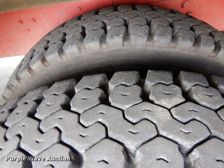 image for item IT9250 1988 Ford L9000  pumper fire truck