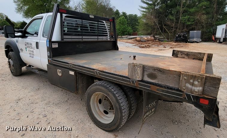 image for item IV9034 2014 Ford F450 Super Duty  SuperCab flatbed truck