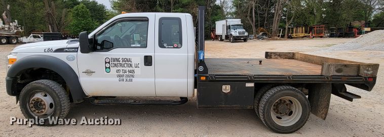 image for item IV9034 2014 Ford F450 Super Duty  SuperCab flatbed truck