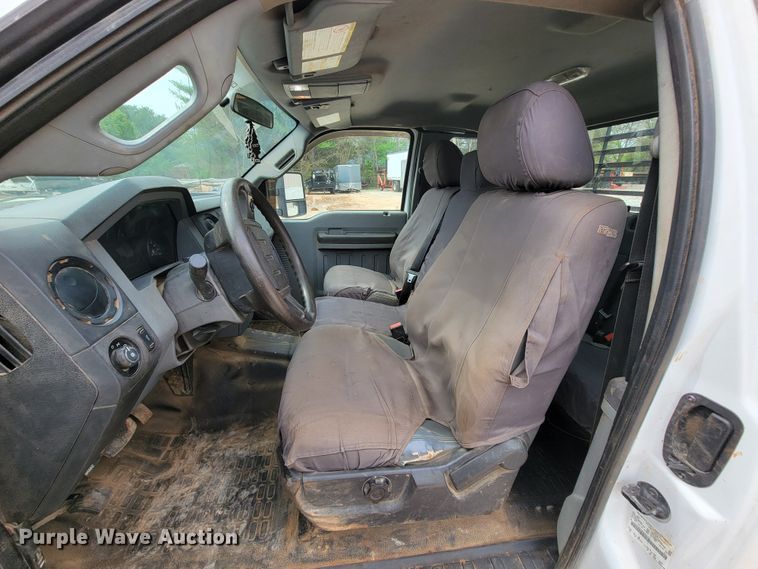 image for item IV9034 2014 Ford F450 Super Duty  SuperCab flatbed truck