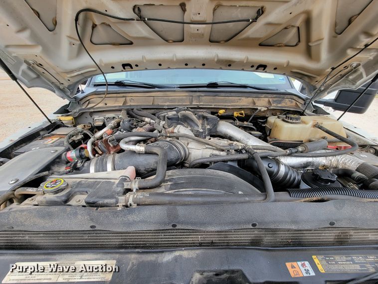 image for item IV9034 2014 Ford F450 Super Duty  SuperCab flatbed truck