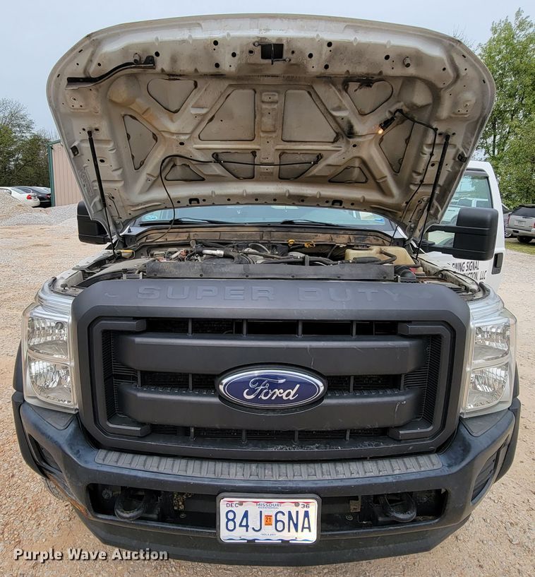 image for item IV9034 2014 Ford F450 Super Duty  SuperCab flatbed truck