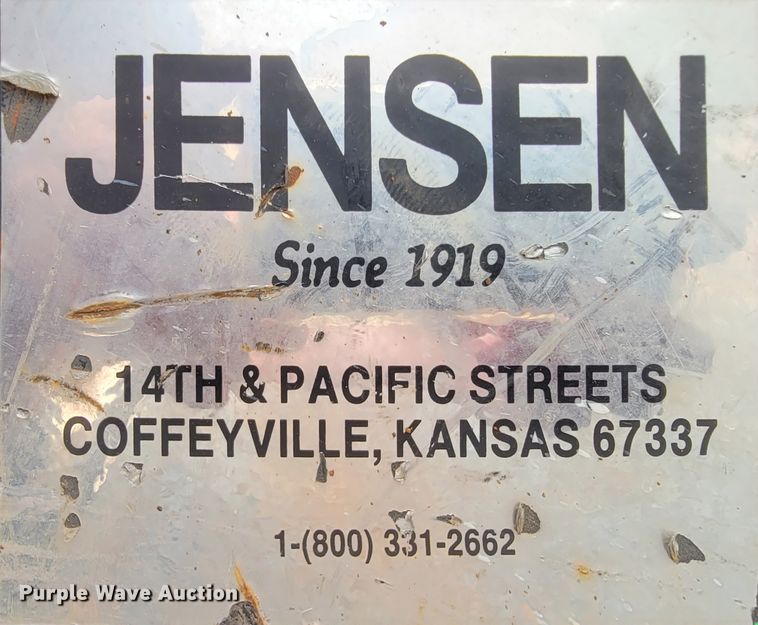 image for item IV9034 2014 Ford F450 Super Duty  SuperCab flatbed truck