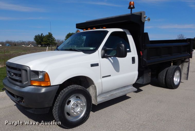 image for item IY9533 2001 Ford F550 Super Duty XL  dump truck