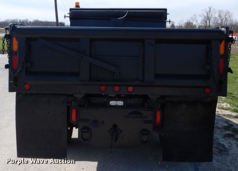 image for item IY9533 2001 Ford F550 Super Duty XL  dump truck