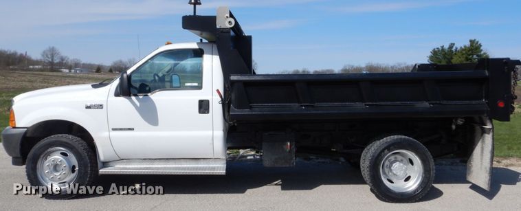 image for item IY9533 2001 Ford F550 Super Duty XL  dump truck