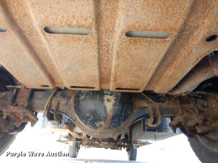 image for item IY9533 2001 Ford F550 Super Duty XL  dump truck