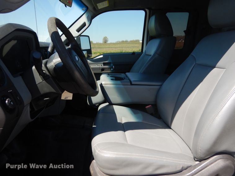 image for item IY9691 2013 Ford F450 Super Duty XL  SuperCab utility / service truck