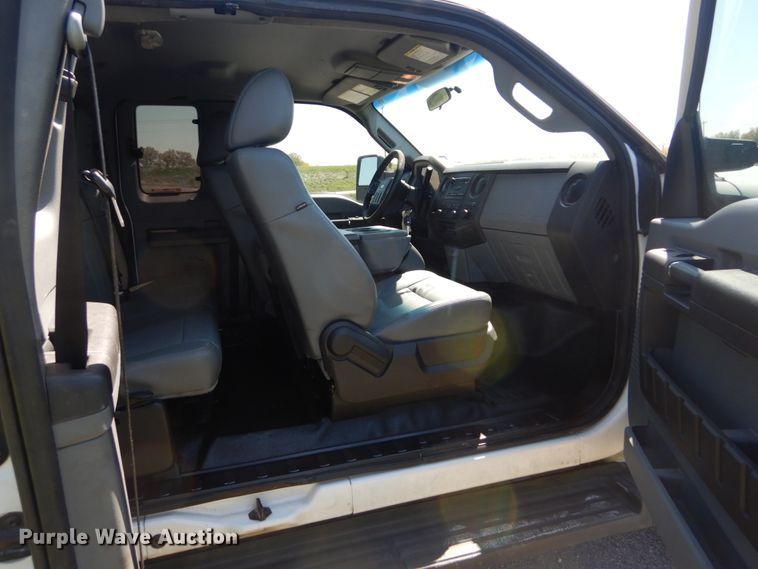 image for item IY9691 2013 Ford F450 Super Duty XL  SuperCab utility / service truck