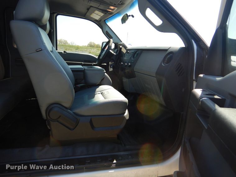 image for item IY9691 2013 Ford F450 Super Duty XL  SuperCab utility / service truck