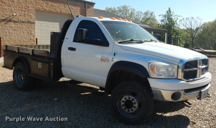 image for item IY9715 2009 Dodge Ram 4500  flatbed truck