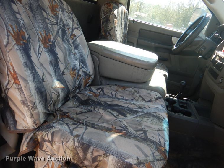 image for item IY9715 2009 Dodge Ram 4500  flatbed truck