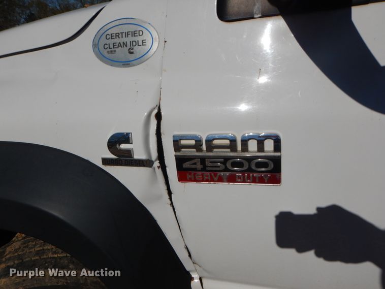 image for item IY9715 2009 Dodge Ram 4500  flatbed truck