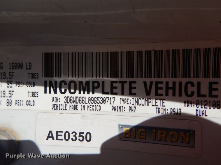 image for item IY9715 2009 Dodge Ram 4500  flatbed truck