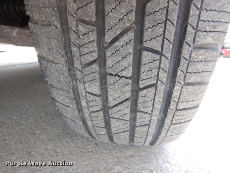 image for item IY9720 2002 Chevrolet Suburban 1500  SUV