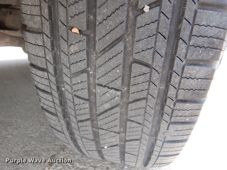 image for item IY9720 2002 Chevrolet Suburban 1500  SUV