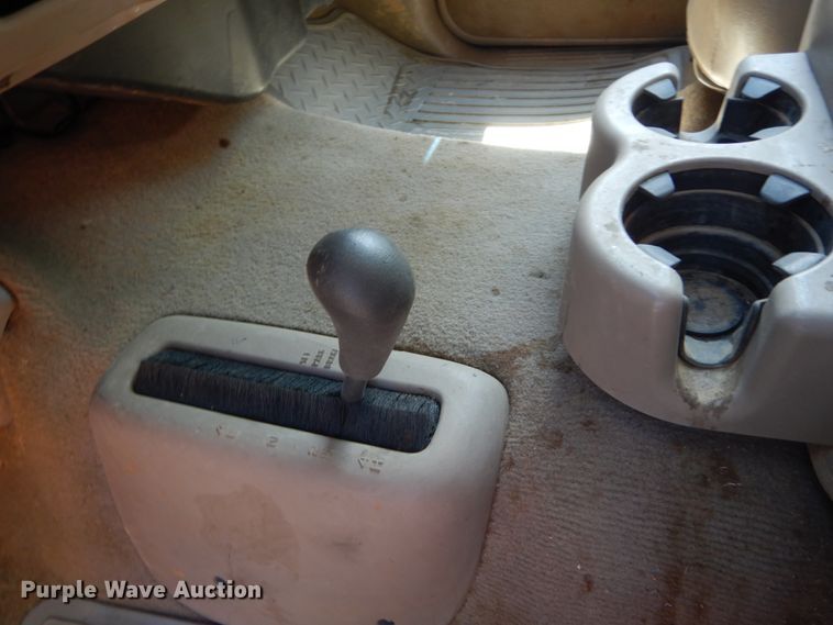 image for item IY9730 2003 Chevrolet Silverado 1500  Ext. Cab pickup truck