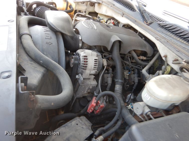 image for item IY9730 2003 Chevrolet Silverado 1500  Ext. Cab pickup truck