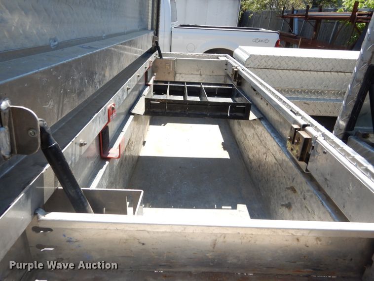 image for item IY9730 2003 Chevrolet Silverado 1500  Ext. Cab pickup truck