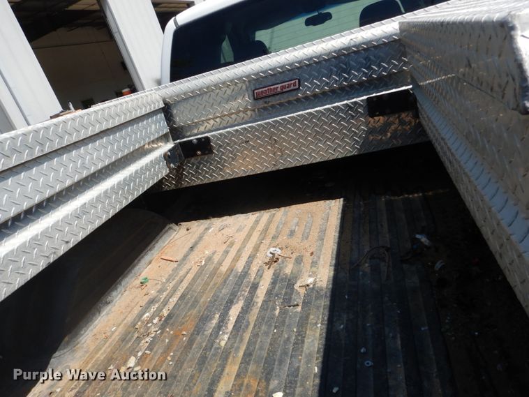 image for item IY9730 2003 Chevrolet Silverado 1500  Ext. Cab pickup truck