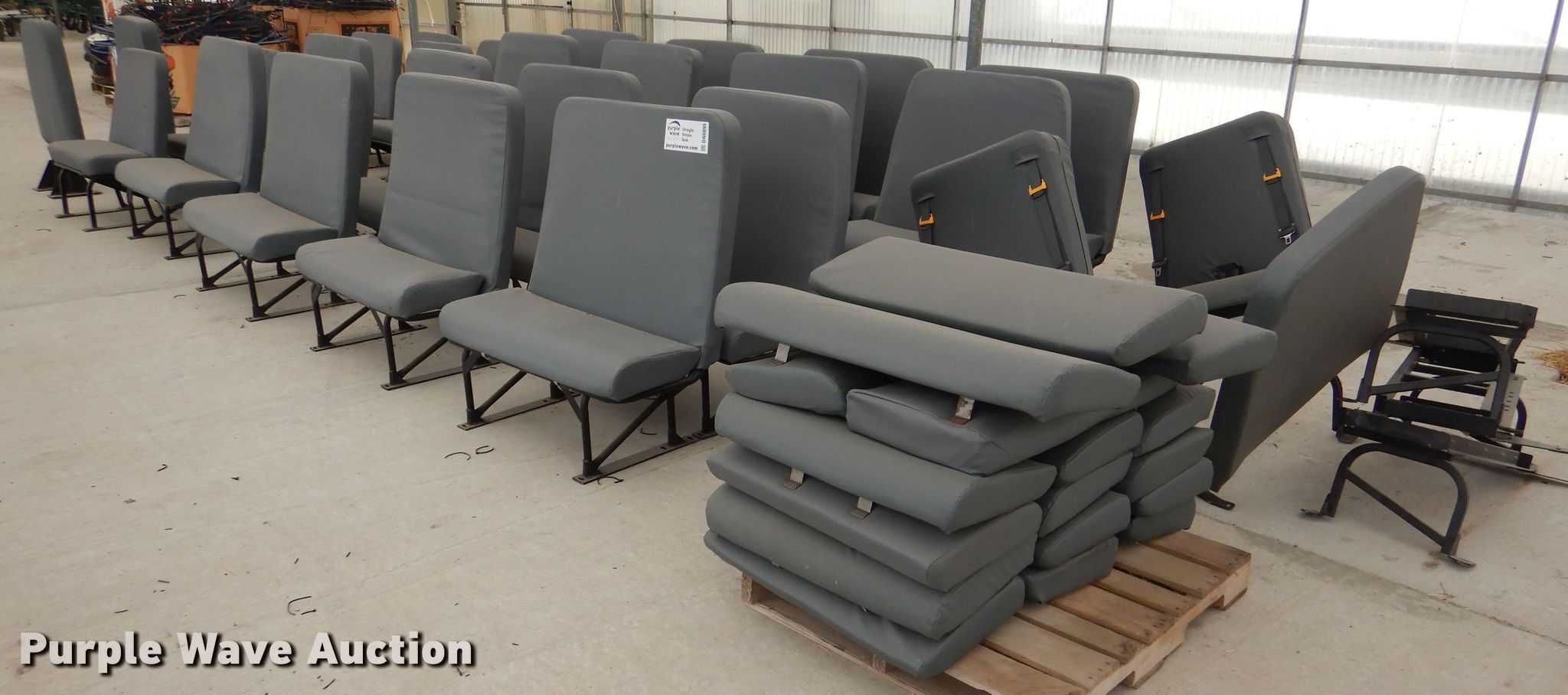 (24) bus seats in Belton, MO Item DN6095 sold Purple Wave