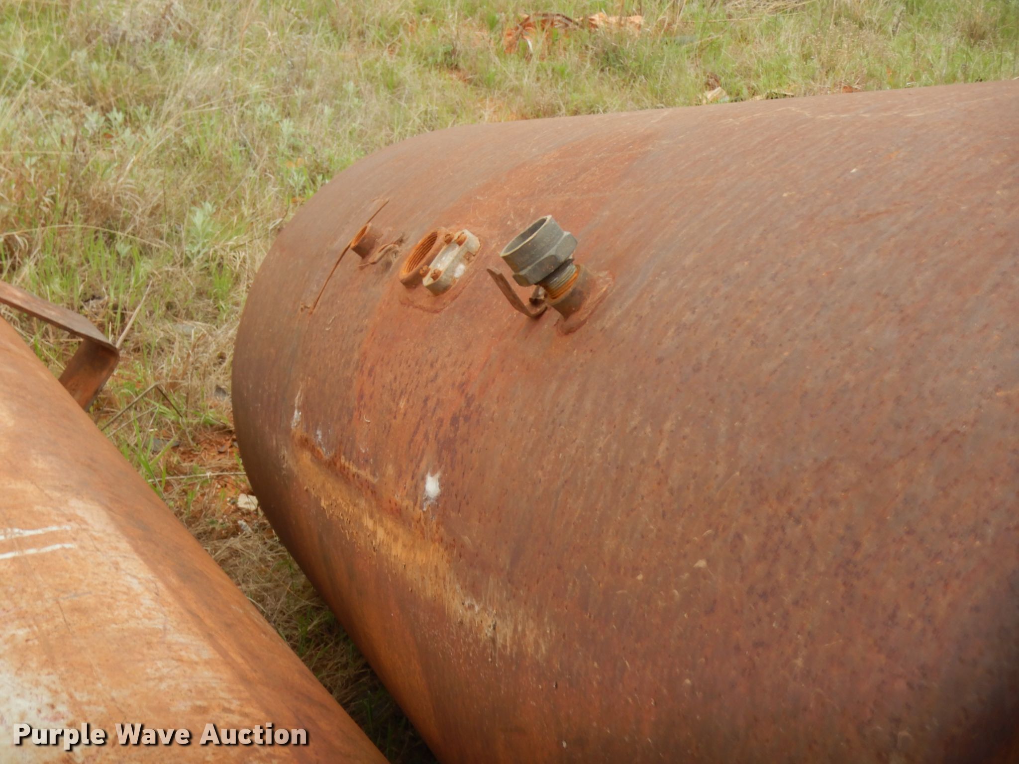 Propane tank in Weatherford, OK Item ET9196 sold Purple Wave
