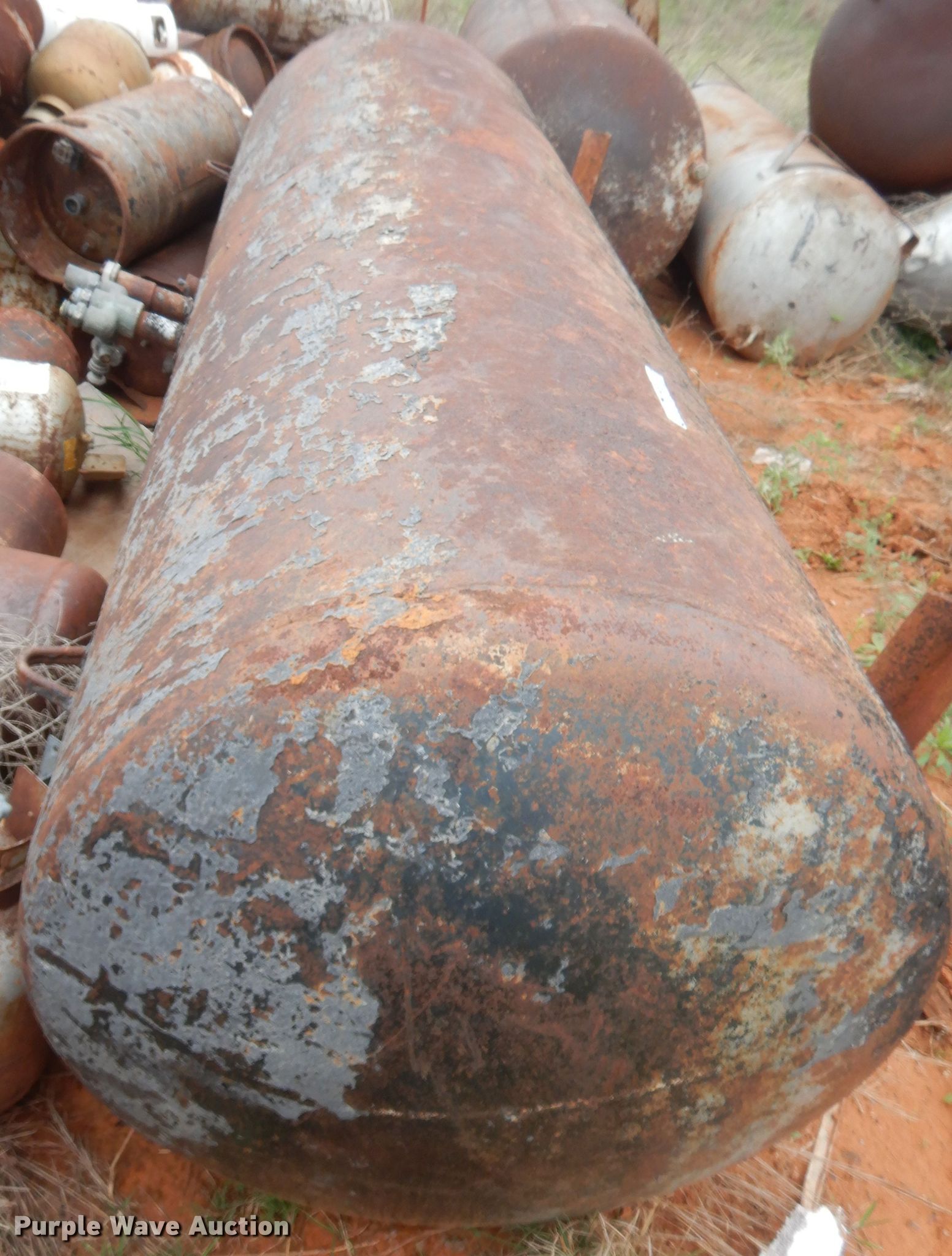 Propane tank in Weatherford, OK Item ET9199 sold Purple Wave