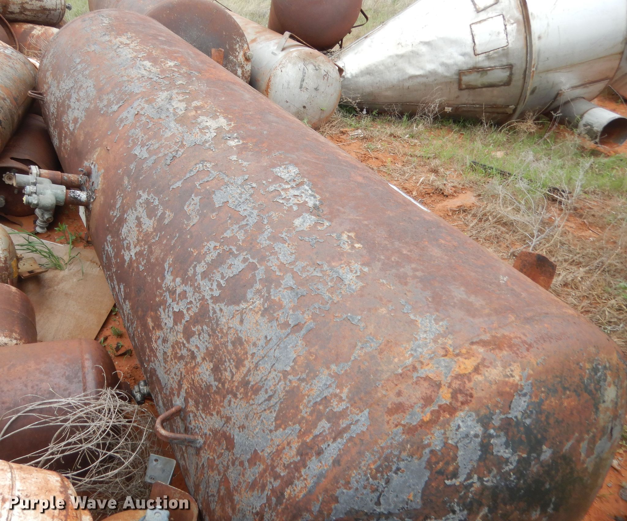 Propane tank in Weatherford, OK Item ET9199 sold Purple Wave
