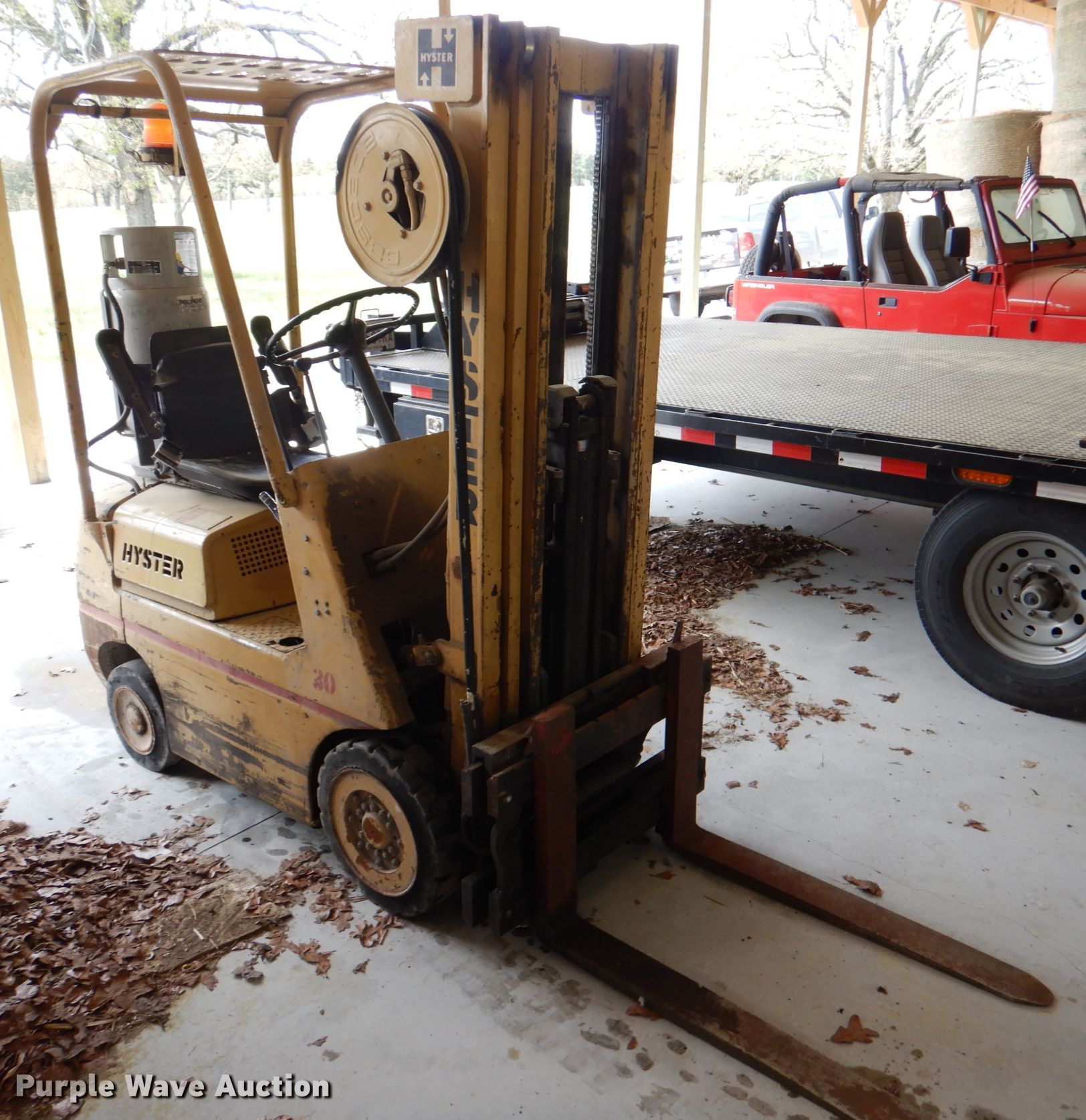 Hyster S30A forklift in Tahlequah, OK Item HC9273 sold Purple Wave