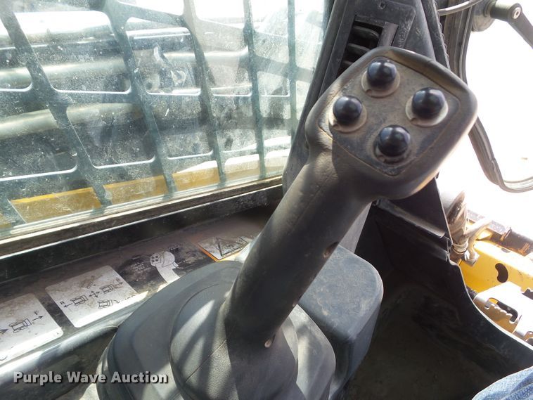 image for item DA7106 2016 John Deere 333E  tracked skid steer loader