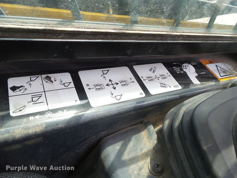 image for item DA7106 2016 John Deere 333E  tracked skid steer loader