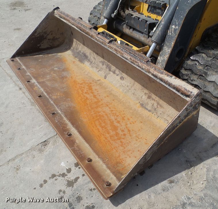 image for item DA7106 2016 John Deere 333E  tracked skid steer loader