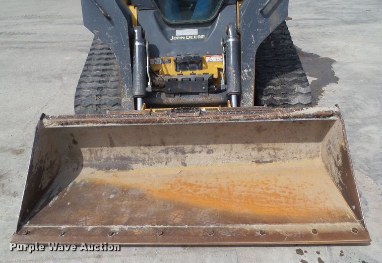 image for item DA7106 2016 John Deere 333E  tracked skid steer loader