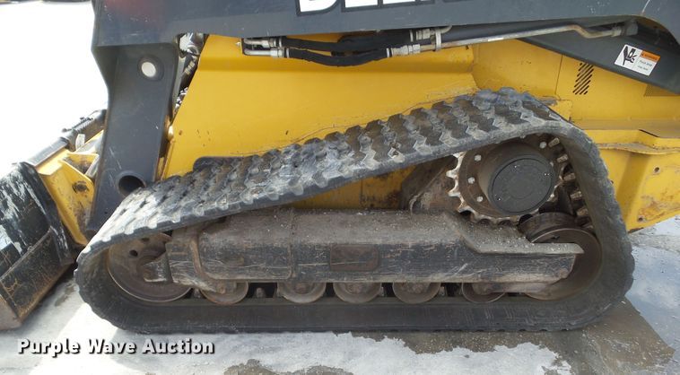 image for item DA7106 2016 John Deere 333E  tracked skid steer loader