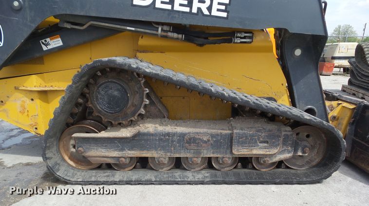 image for item DA7106 2016 John Deere 333E  tracked skid steer loader